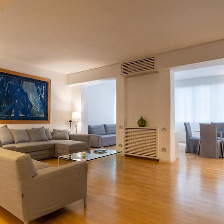 Attic With Terrace And Jacuzzi - Luxury Apartment Róma Kültér fotó